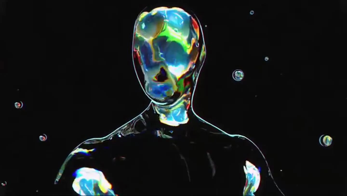 Figura fluida iridiscente, identidad visual de Fantasma Lab